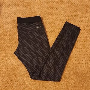 Nike dri fit leggings size small